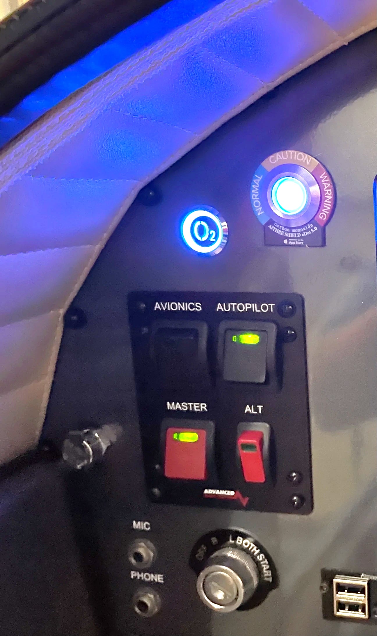 AVI24EX 2-Place Smart O2 Valve with 408L Bottle and Altus Meso