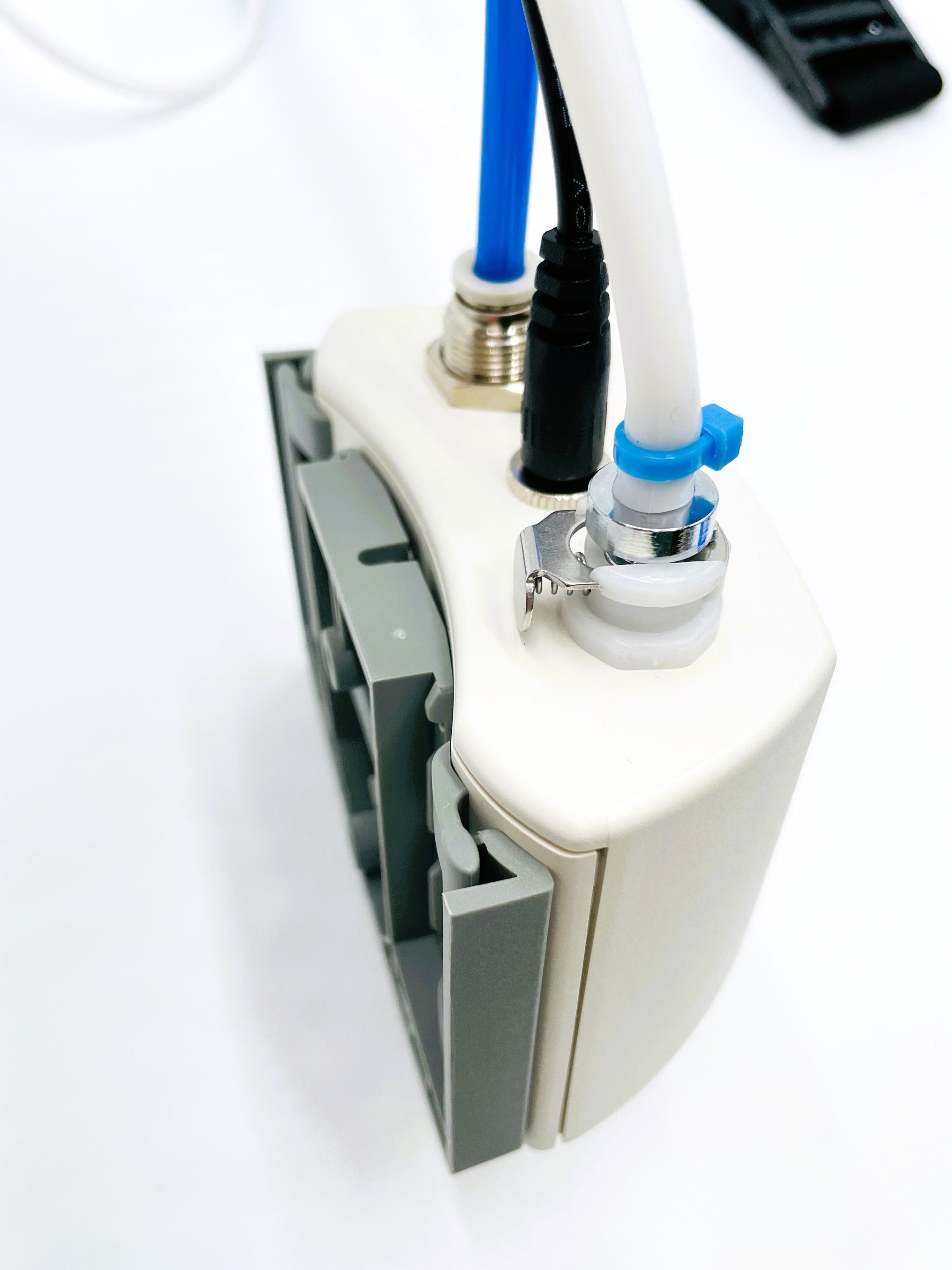 AVI Mounting Clip