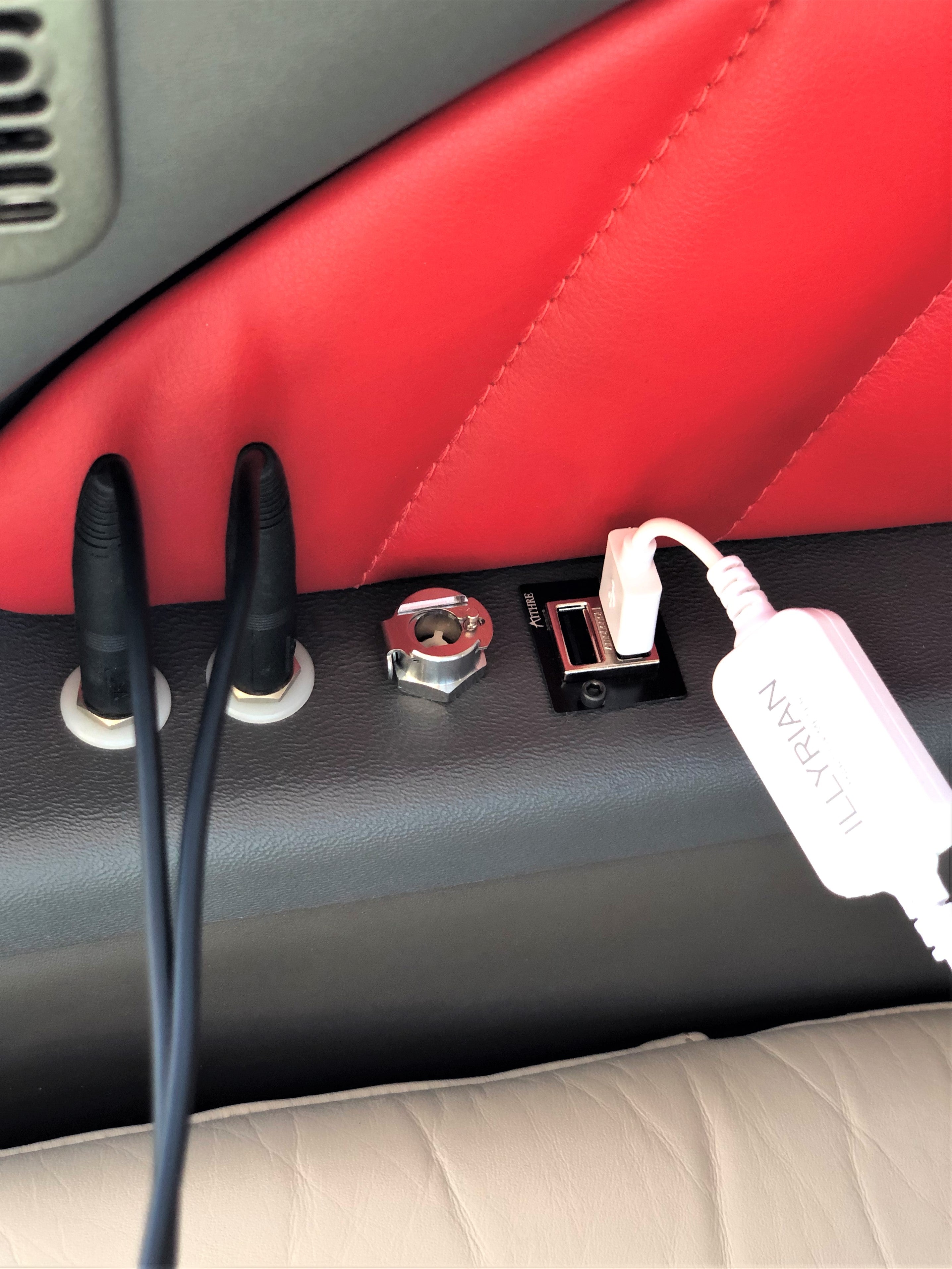 10 USB Outlets for the RV-10!