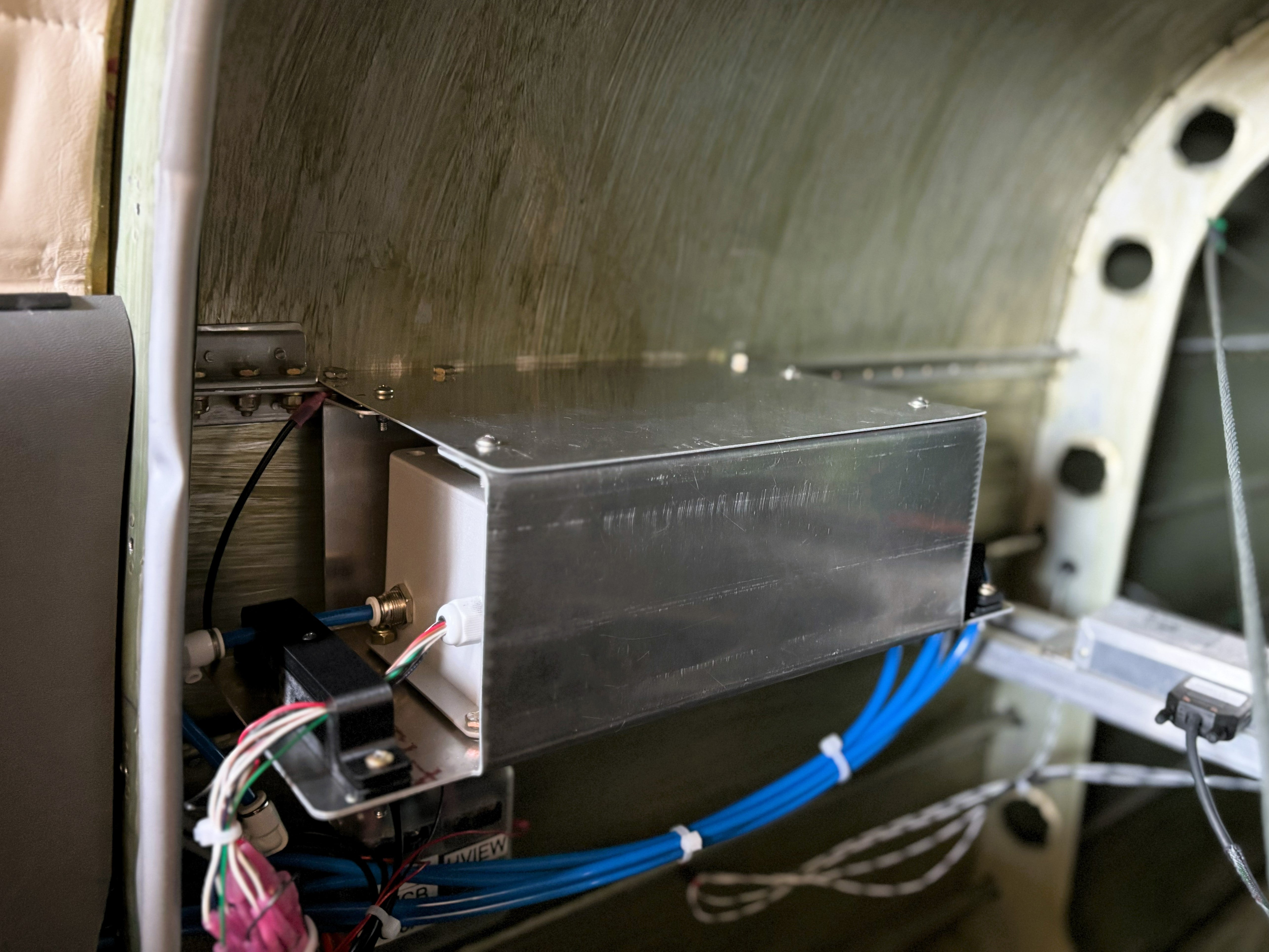 Midwest AVI64 Control Box Mount